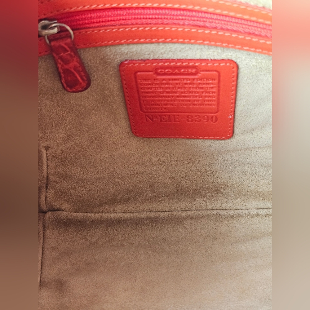 Vintage Coach Limited Edition Genuine Lizard Skin Bag Purse # 8390 ( Coral ) - Picture 13 of 16